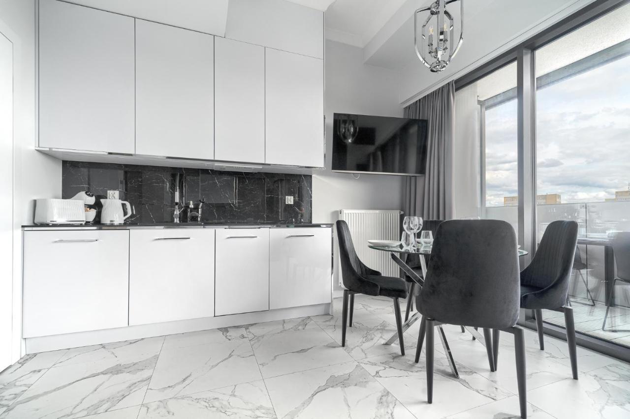 Apartament W Hanza Tower シュチェチン エクステリア 写真