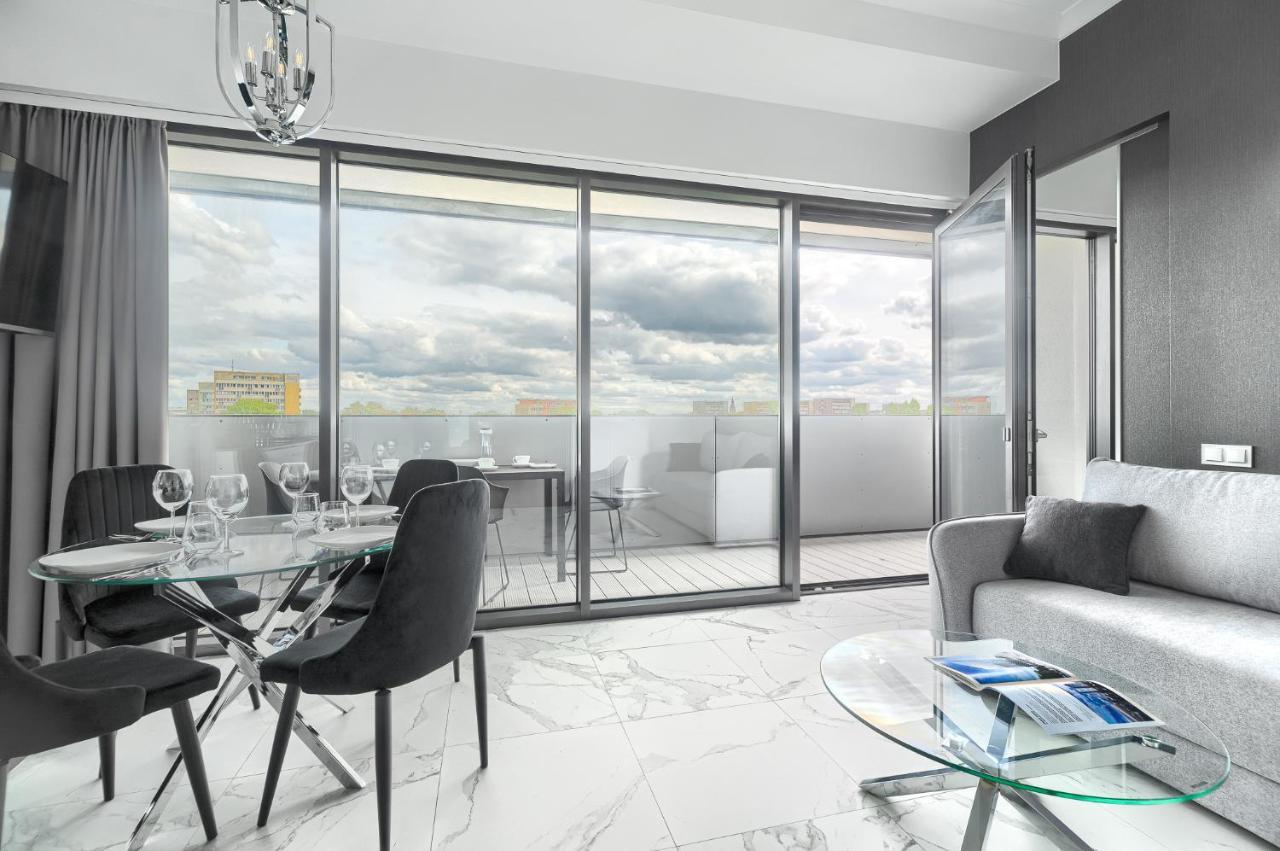 Apartament W Hanza Tower シュチェチン エクステリア 写真