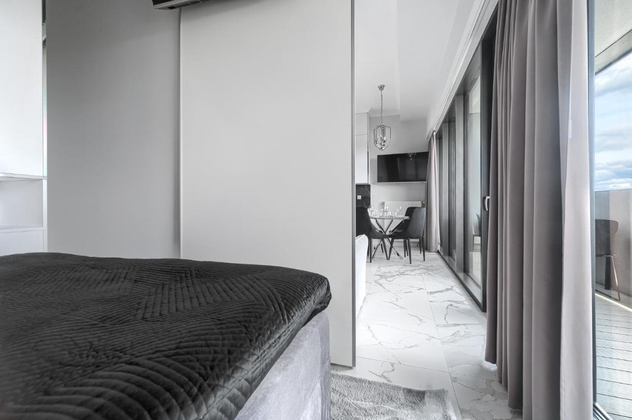Apartament W Hanza Tower シュチェチン エクステリア 写真